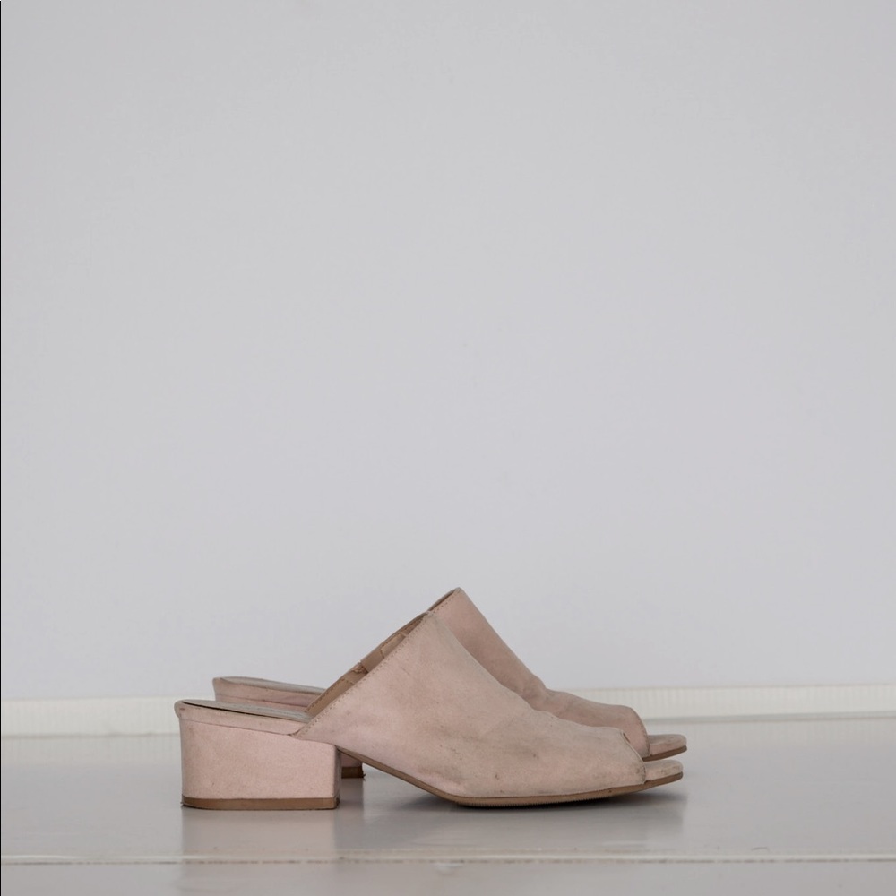 Suede pink mules